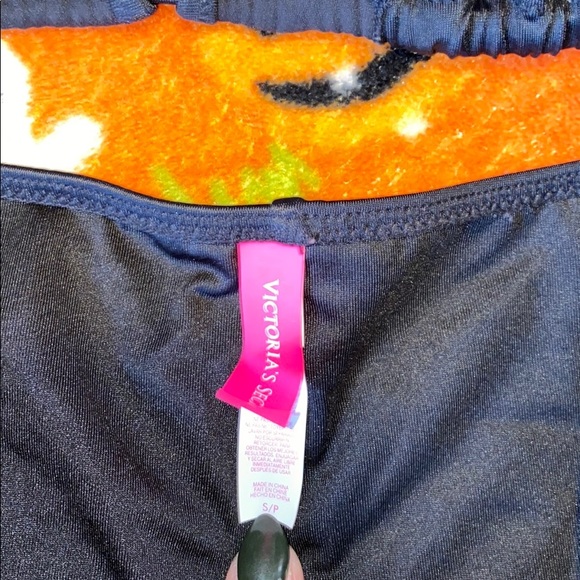 Bikini set - Picture 2 of 3